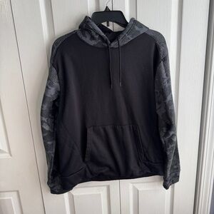 Spalding black gray camo hoodie size small